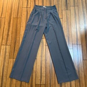 Elegant Women's Gray Wide-Leg Pants